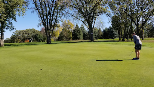Golf Course «Bellwood Oaks Golf Course», reviews and photos, 13239 210th St E, Hastings, MN 55033, USA
