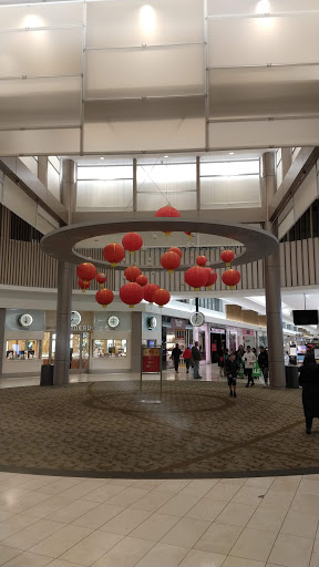 Shopping Mall «Walt Whitman Shops», reviews and photos, 160 Walt Whitman Rd, Huntington Station, NY 11746, USA