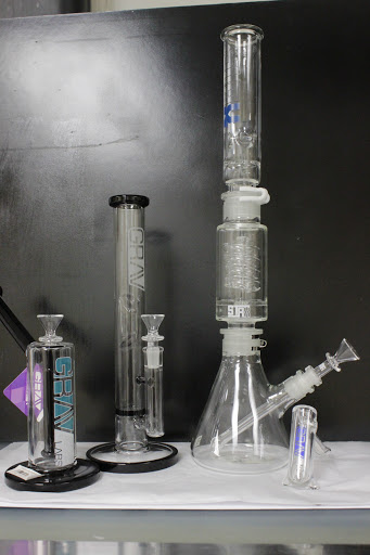 Tobacco Shop «Glass City Tobacco Inc», reviews and photos, 7600 Gardner Park Dr, Gainesville, VA 20155, USA