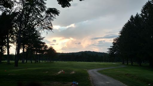 Golf Course «Big Bend Golf Course», reviews and photos, 151 Riverview Dr, Tornado, WV 25202, USA