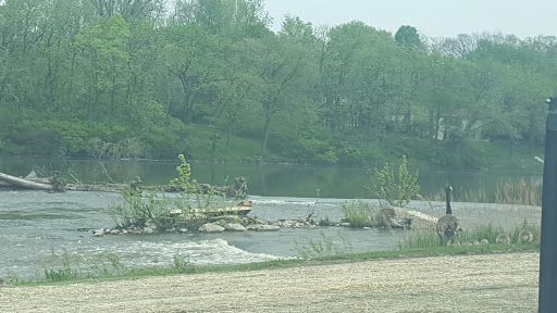 Park «Bicentennial Riverfront Park», reviews and photos, 301 E Hydraulic St, Yorkville, IL 60560, USA