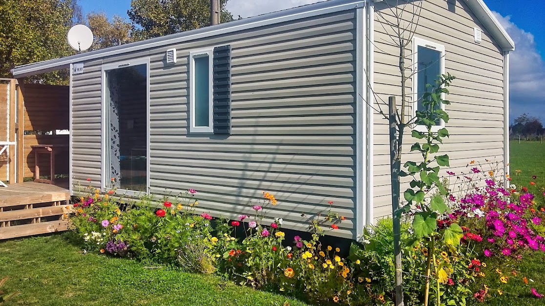 Camping Loire et Châteaux (restaurant/épicerie/piscine couverte) Ouverture le 6 Avril 2024 à Bréhémont