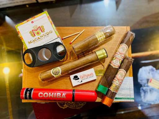 Tobacco Shop «Fairhaven Smoke Shop», reviews and photos, 177 Huttleston Ave, Fairhaven, MA 02719, USA