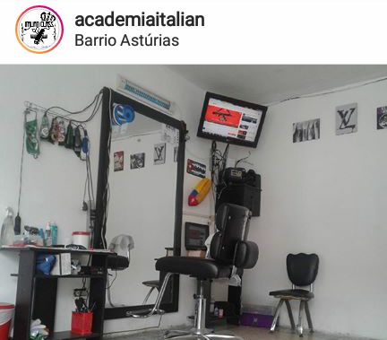 Academia de Barberia Italian Class