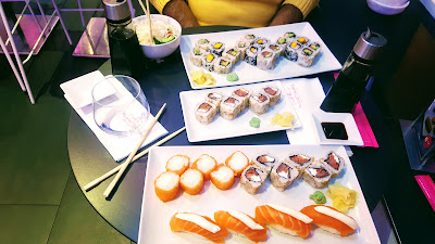 Planet Sushi. à Versailles