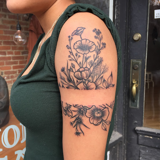 Tattoo Shop «Short North Tattoo», reviews and photos, 1042 N High St, Columbus, OH 43201, USA