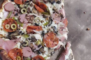 Lasconni Pizza image