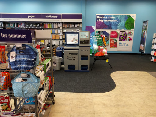 Print Shop «FedEx Office Print & Ship Center», reviews and photos, 1420 Union Tpke, New Hyde Park, NY 11040, USA