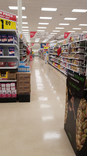 Grocery Store «Schnucks», reviews and photos, 1750 Bradford Ln, Normal, IL 61761, USA