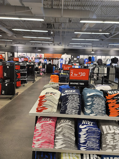 Sporting Goods Store «Nike Factory Store», reviews and photos, 15609 FL-535, Orlando, FL 32821, USA