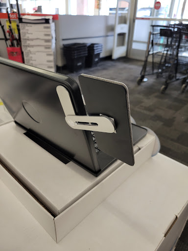 Office Supply Store «Staples», reviews and photos, 1915 E Victory Dr E, Savannah, GA 31404, USA