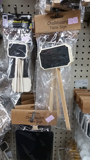 Wholesale Florist «Quality Wholesale Florist Supply», reviews and photos, 7074 NW 50th St, Miami, FL 33166, USA