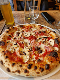 Pizza du Restaurant italien La Dolce Vita à Sallanches - n°10