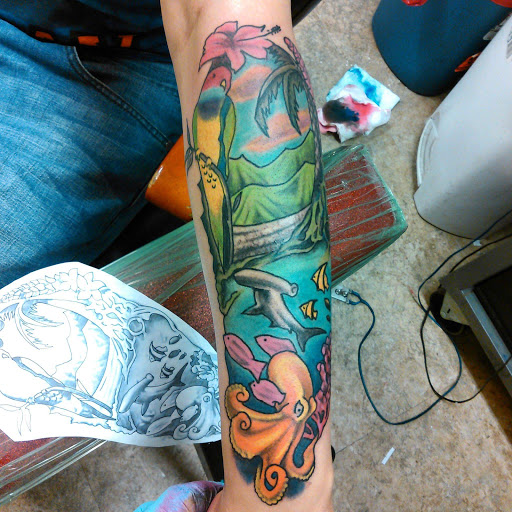 Tattoo Shop «Lucky Devil Tattoo Parlor», reviews and photos, 931 S Ridgewood Ave, Edgewater, FL 32132, USA