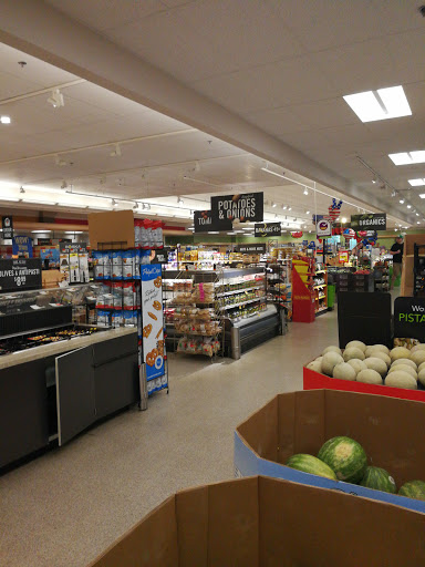Grocery Store «Super Stop & Shop», reviews and photos, 15 Franklin St, Seymour, CT 06483, USA