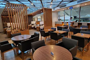 Garuda Indonesia International Executive Lounge image