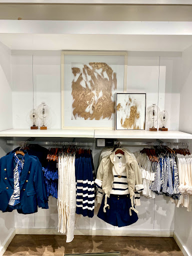 Clothing Store «Banana Republic», reviews and photos, 454 Evergreen Ct, Central Valley, NY 10917, USA