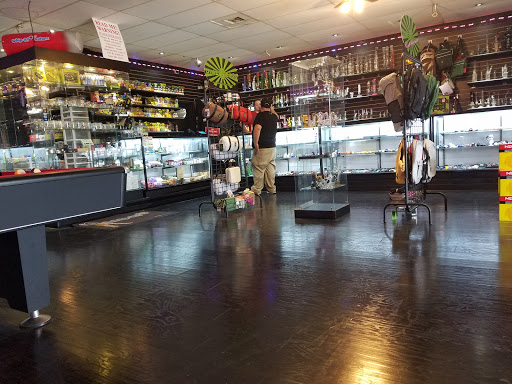 Vaporizer Store «ROCK N ROLL IT SMOKE SHOP», reviews and photos, 2456 FM 1960, Houston, TX 77068, USA