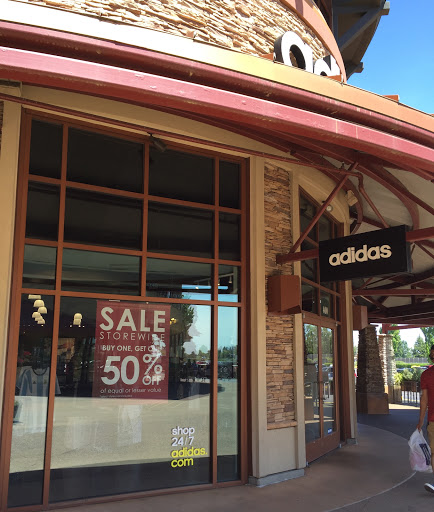 Sporting Goods Store «adidas Outlet Store Woodburn», reviews and photos, 1001 N Arney Rd Ste 400, Woodburn, OR 97071, USA