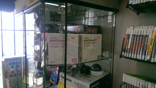 Video Game Store «Retro-Taku Videogames», reviews and photos, 507 West 11 Mile Road, Madison Heights, MI 48071, USA