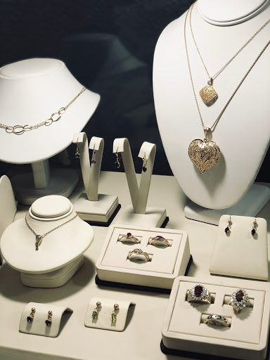 Jeweler «Heritage Jewelers», reviews and photos, 1115 E 9th St, Lockport, IL 60441, USA