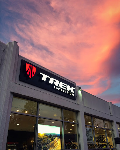 Bicycle Store «Trek Bicycle Santa Rosa Downtown», reviews and photos, 512 Mendocino Ave, Santa Rosa, CA 95401, USA