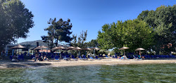 Paralia Rachoniou'in fotoğrafı - rahatlamayı sevenler arasında popüler bir yer