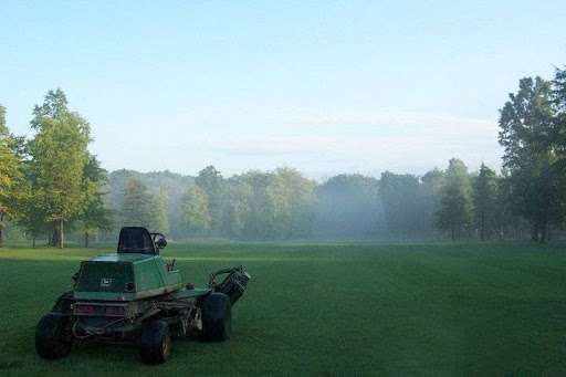 Golf Course «Airport Greens Golf Course», reviews and photos, 28980 White Rd, Willoughby Hills, OH 44092, USA