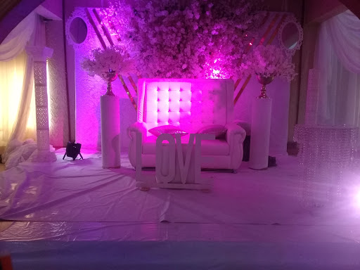 La Belle Hotel & Event Center, 126 Owutu-Isawo Rd, Ikorodu, Lagos, Nigeria, Amusement Center, state Lagos