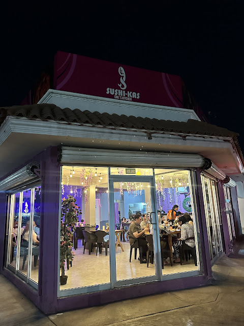 Sushi-kas Girl’s Kitchen