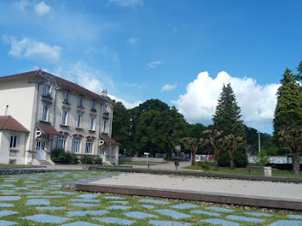 Lycée Polyvalent Pierre Et Marie Curie