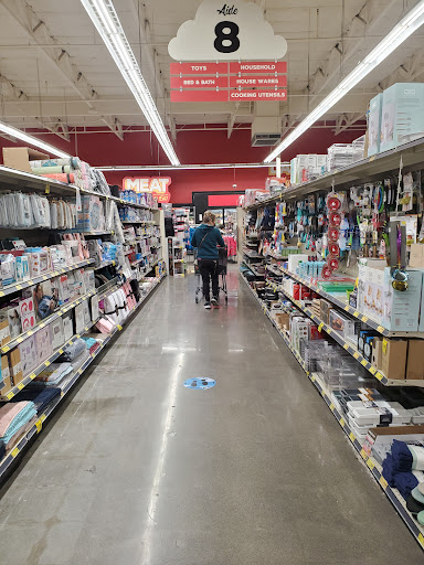 Grocery Store «Grocery Outlet Bargain Market», reviews and photos, 845 Harbor Blvd, West Sacramento, CA 95691, USA