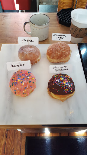 Donut Shop «B. Doughnut», reviews and photos, 7 Loudoun St SW, Leesburg, VA 20175, USA