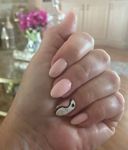 Nail Salon «New Lengths Nail Salon & Spa», reviews and photos, 5023 State Rd, Ashtabula, OH 44004, USA