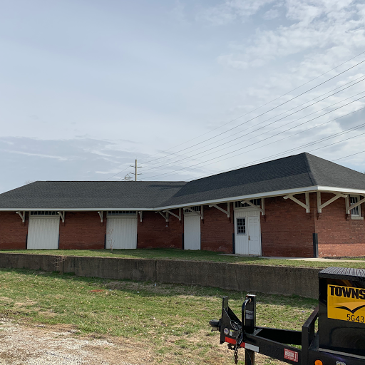 Roofing Contractor «Guarantee Roofing», reviews and photos, 1240 Hulman St, Terre Haute, IN 47802, USA