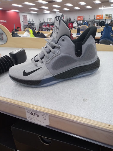 Shoe Store «WSS», reviews and photos, 1150 S Harbor Blvd, Fullerton, CA 92832, USA