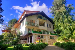 Villa „Forrest Paradise“ image