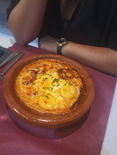 Zina Tacos restaurante marroquí - Avinguda de la Salle, 3, 43205 Reus, Tarragona, Spain