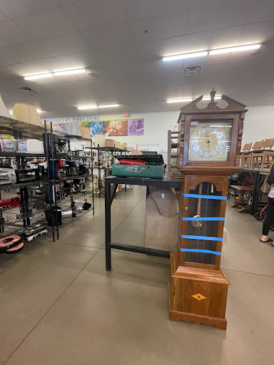 Thrift Store «83rd Ave & Grand Goodwill Retail Store & Donation Center», reviews and photos