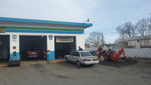 Auto Repair Shop «M & W Automotive», reviews and photos, 556 Pembroke Rd, Bethlehem, PA 18018, USA