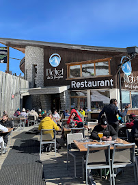 Atmosphère du Restaurant L'Adret à Chamonix-Mont-Blanc - n°3