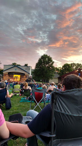 Performing Arts Theater «Gladstone Amphitheater», reviews and photos, 7656 N Troost Ave, Gladstone, MO 64118, USA