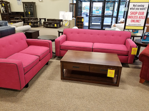 Furniture Store «Raymour & Flanigan Furniture and Mattress Clearance Center», reviews and photos, 1799 Boston Post Rd, Milford, CT 06460, USA