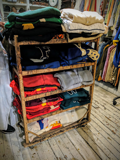 Vintage Clothing Store «10 ft Single by Stella Dallas», reviews and photos, 285 N 6th St, Brooklyn, NY 11211, USA