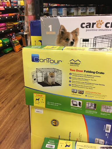 Pet Supply Store «Munchies Natural Pet Foods», reviews and photos, 2896 W Bay Dr, Belleair Bluffs, FL 33770, USA