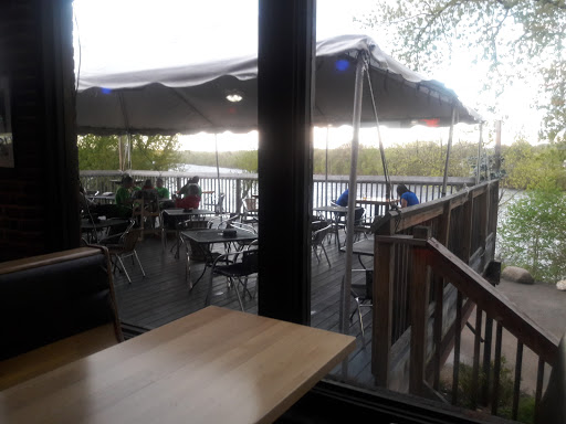 Night Club «The Waterfront Tavern 