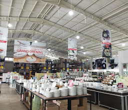 Saint James Factory Outlet photo