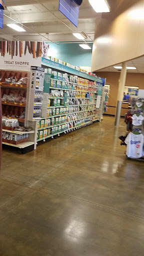 Pet Supply Store «PetSmart», reviews and photos, 573 N McKinley St, Corona, CA 92879, USA