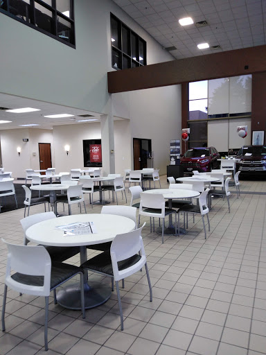 Toyota Dealer «Walser Toyota», reviews and photos, 4401 American Blvd W, Bloomington, MN 55437, USA