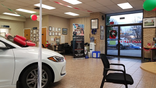 Hyundai Dealer «Apple Valley Hyundai», reviews and photos, 2934 Valley Ave, Winchester, VA 22601, USA